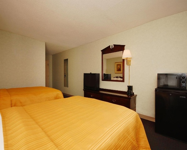 Quality Inn Shenandoah Valley image 3
